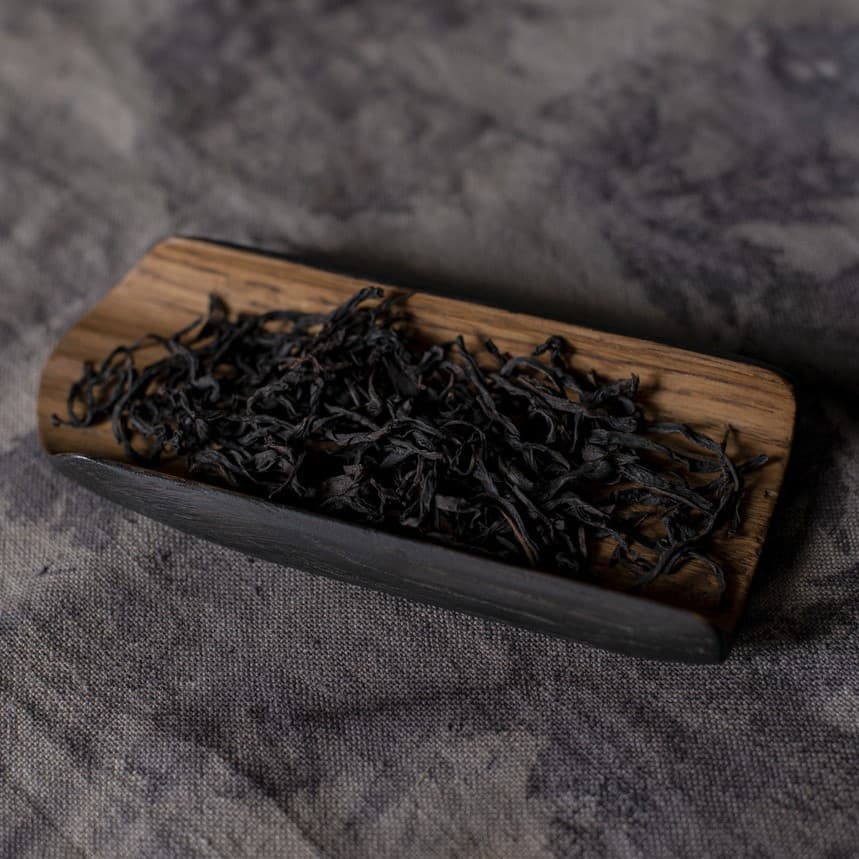 Бэн Шань Дань Цун (Одиночные Кусты с Разрушающихся Гор)