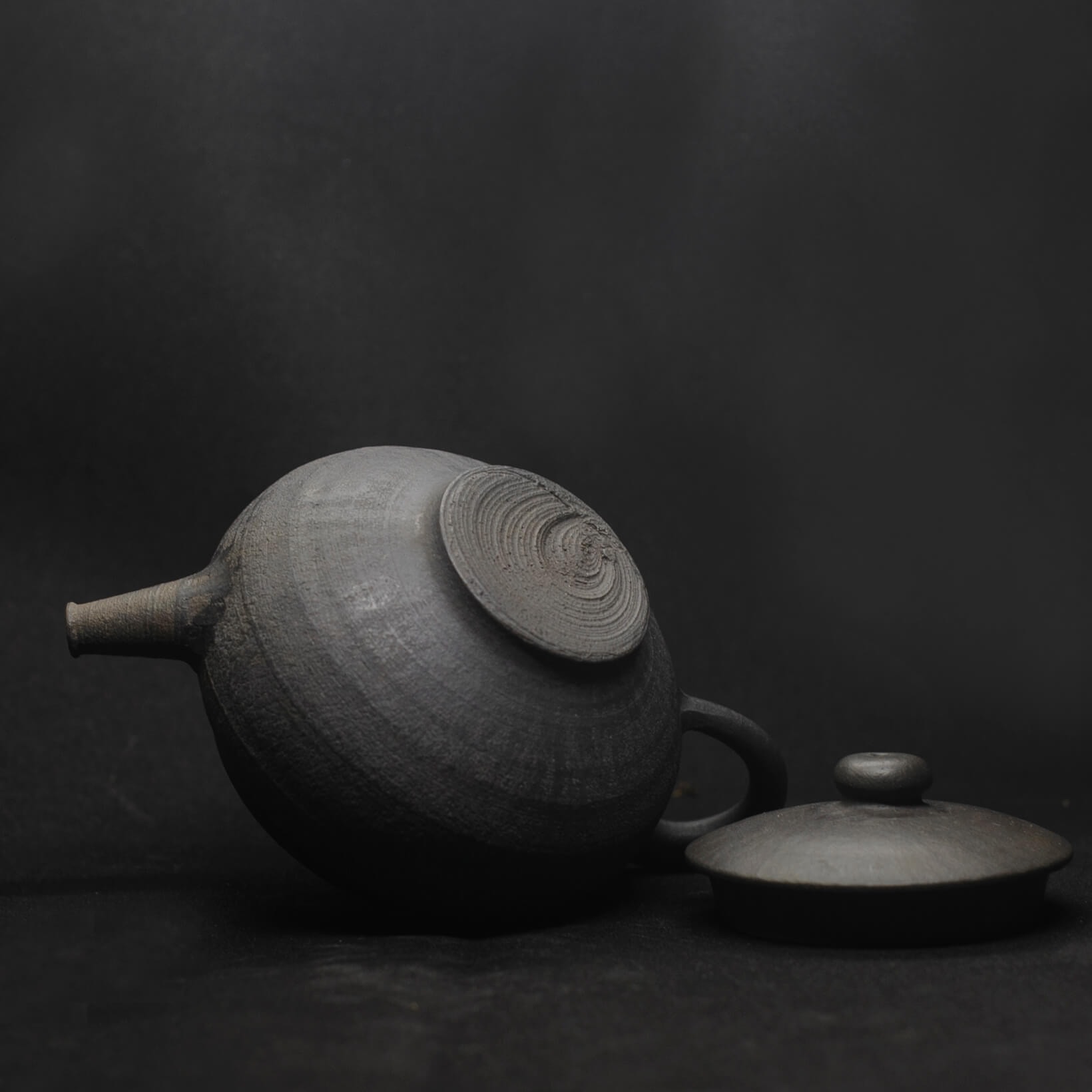 Чайник Yozu «Горшок с ручкой» №1, 150 мл (чёрная глина, угольный обжиг)